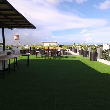 Sultana Ysabella Hotel And Event Las Piñas Eksteriør billede