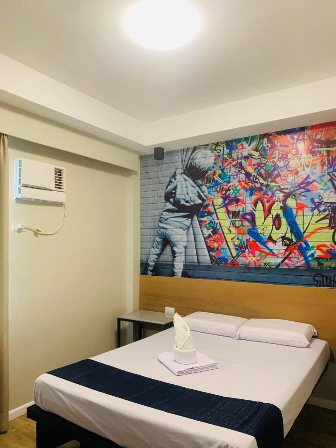Sultana Ysabella Hotel And Event Las Piñas Eksteriør billede