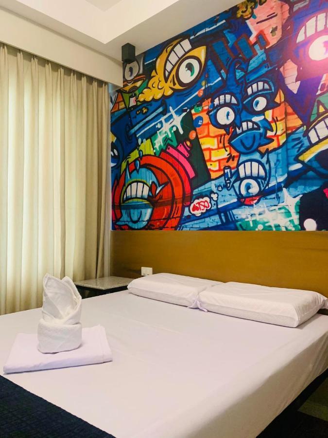 Sultana Ysabella Hotel And Event Las Piñas Eksteriør billede